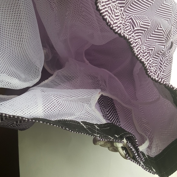 LAST 1! MEN'S Saks Fifth Avenue Printed Board Shorts - Picture 4 of 5